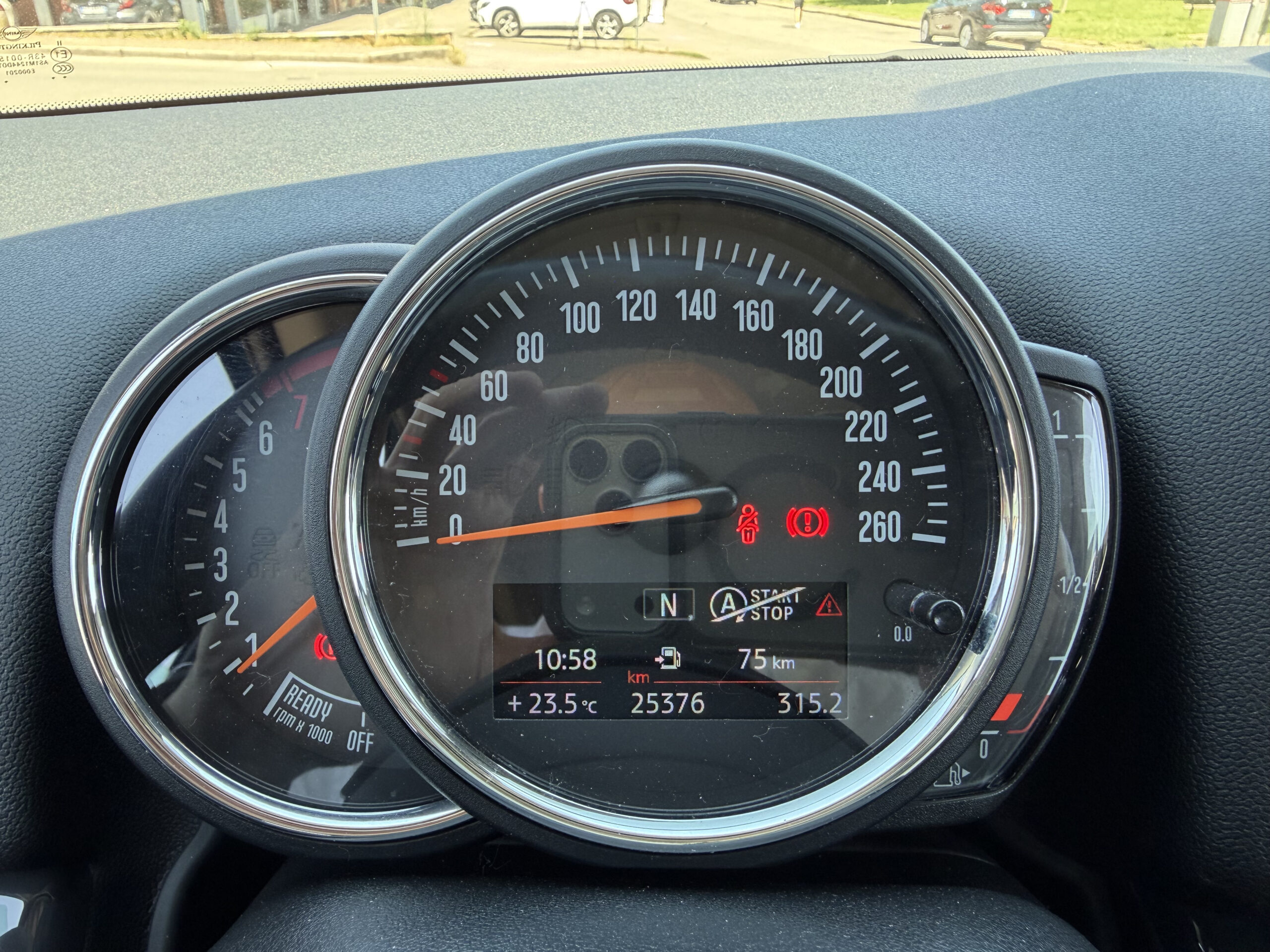 
								MINI COUNTRYMAN 1.5 ONE BOOST full									