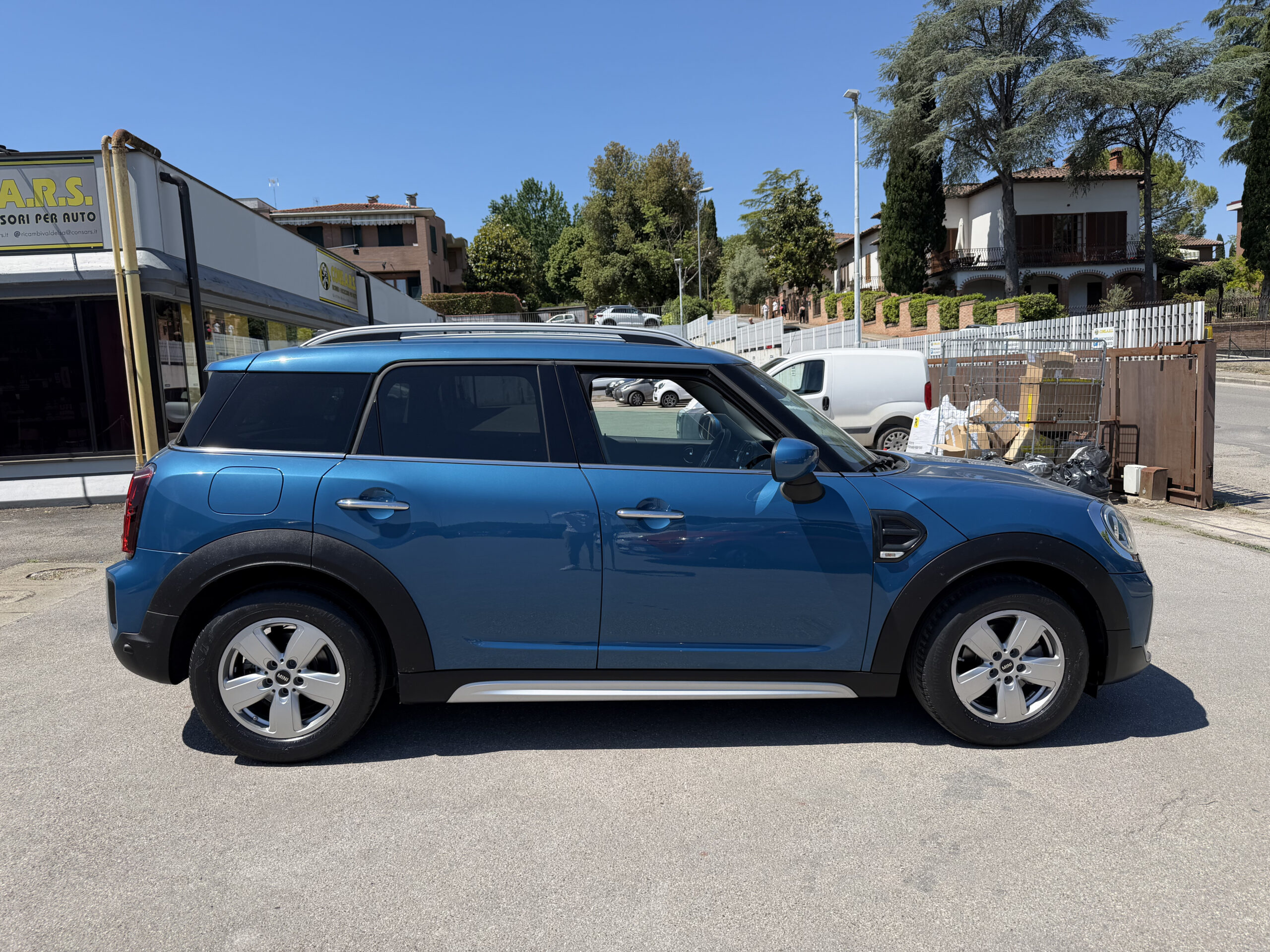 
								MINI COUNTRYMAN 1.5 ONE BOOST full									