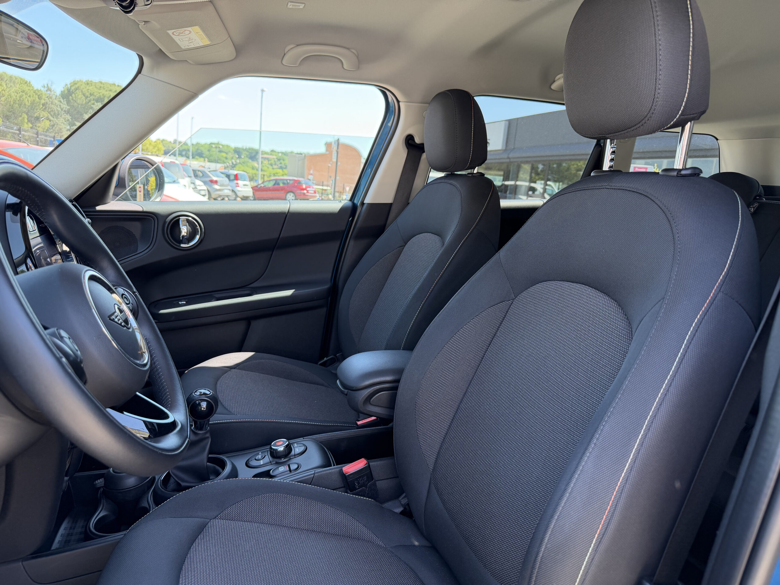 
								MINI COUNTRYMAN 1.5 ONE BOOST full									