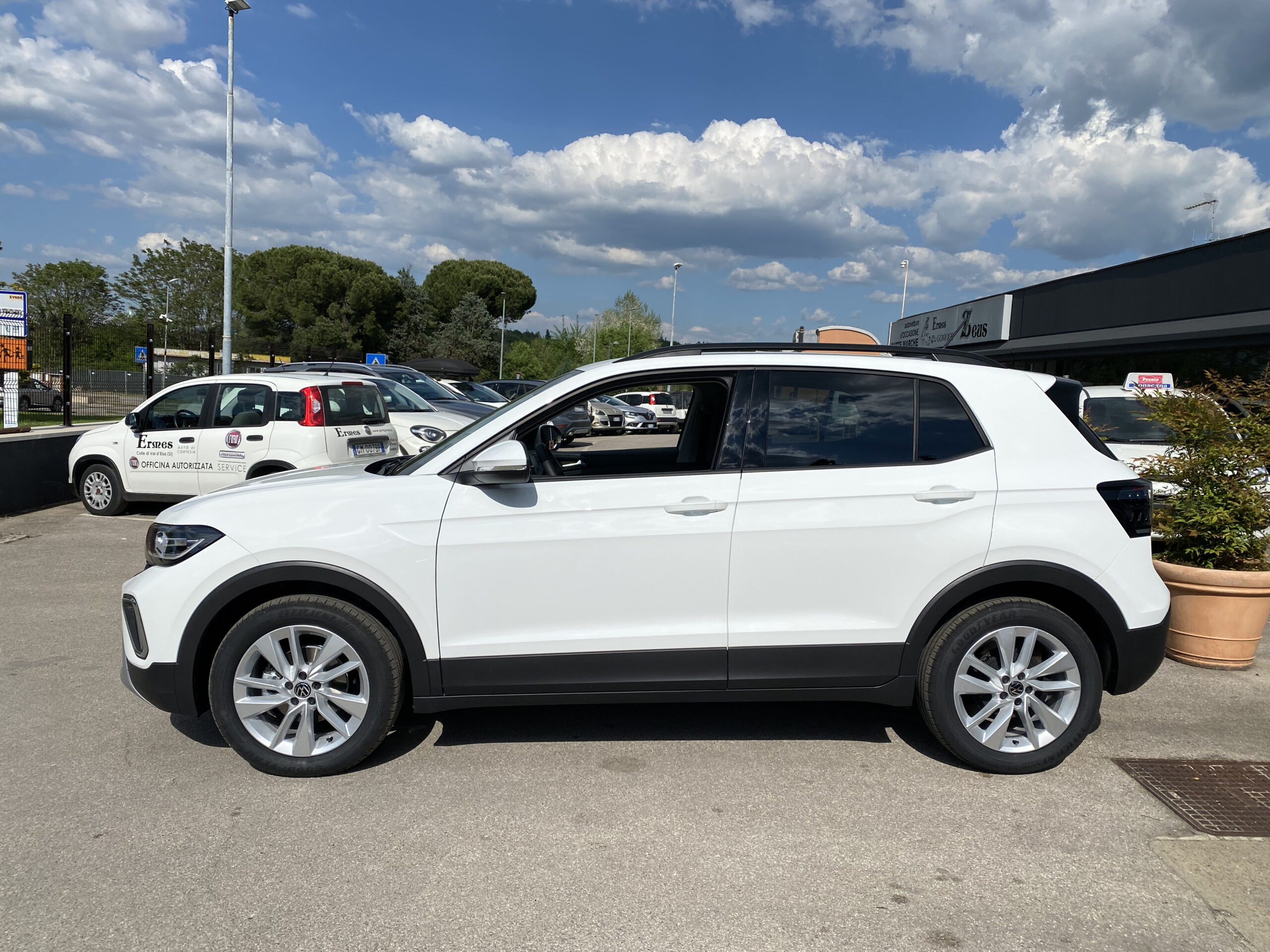 
								VOLKSWAGEN T-CROSS 1.0 TSI 95CV EDITION PLUS full									