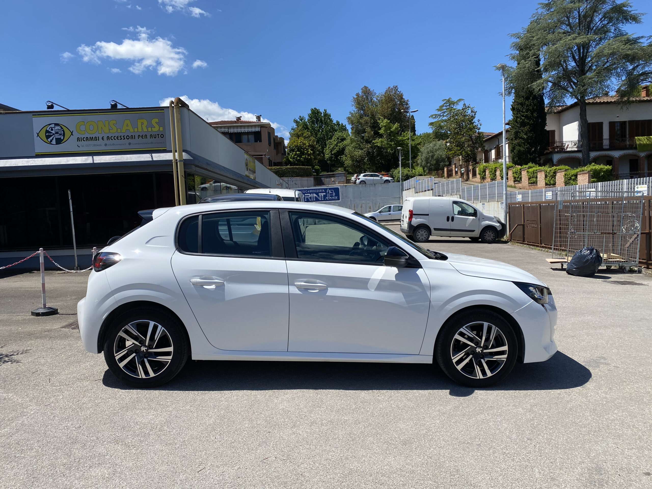 
								PEUGEOT 208 1.2 PURE TECH ACTIVE PACK 75CV full									