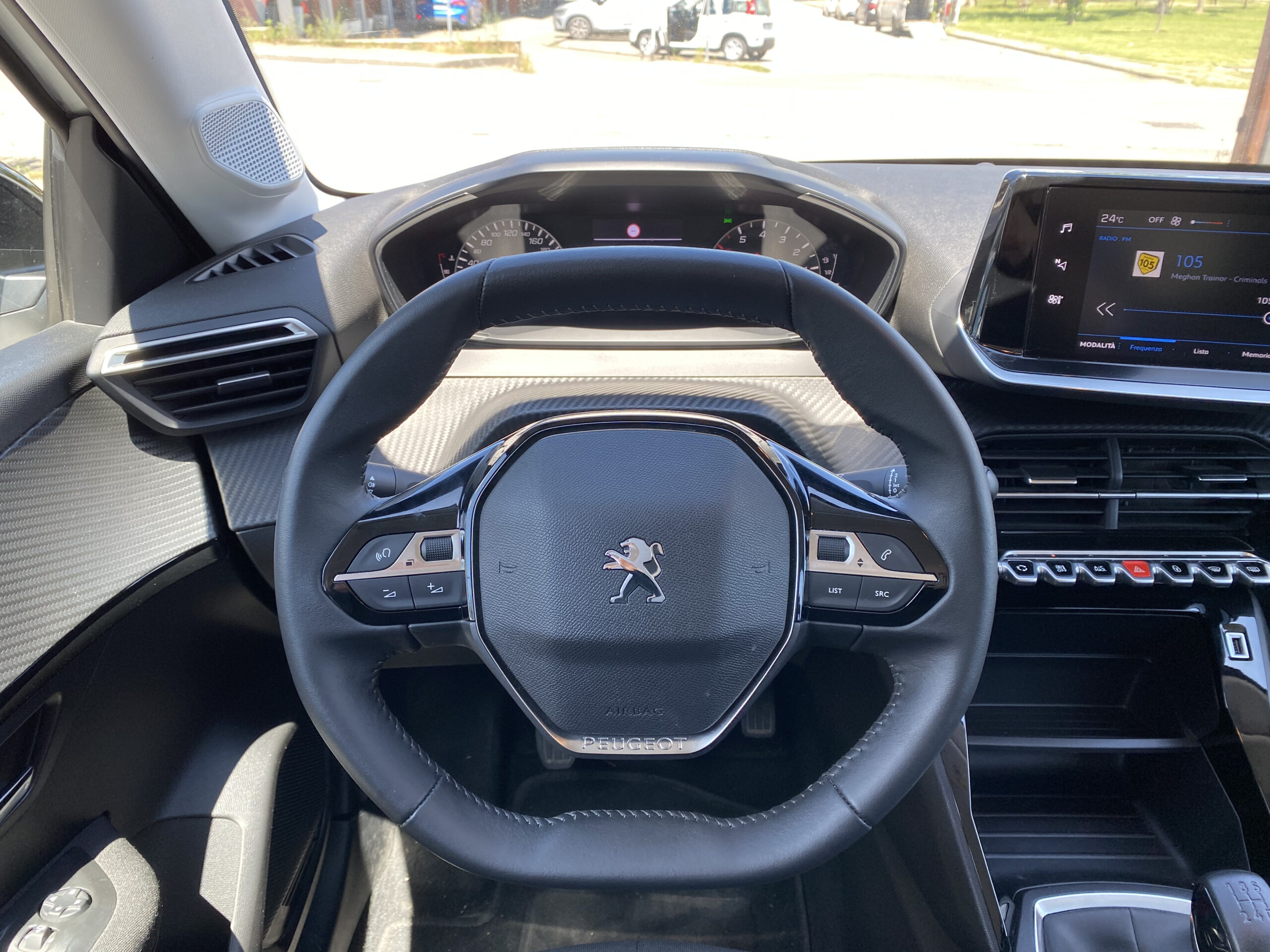 
								PEUGEOT 208 1.2 PURE TECH ACTIVE PACK 75CV full									