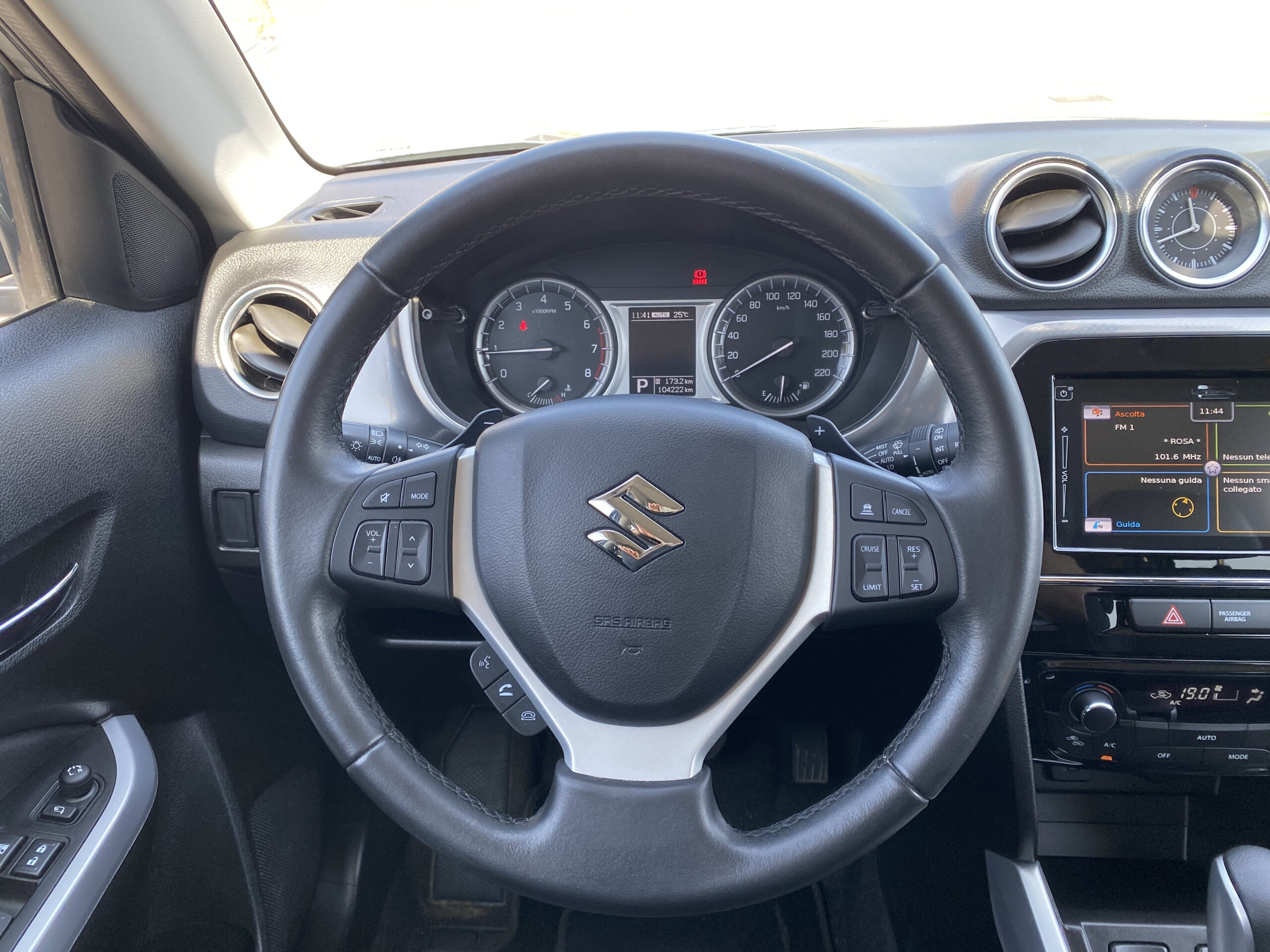 
								SUZUKI VITARA 1.6 VVT A/T ALLGRIP V-TOP full									