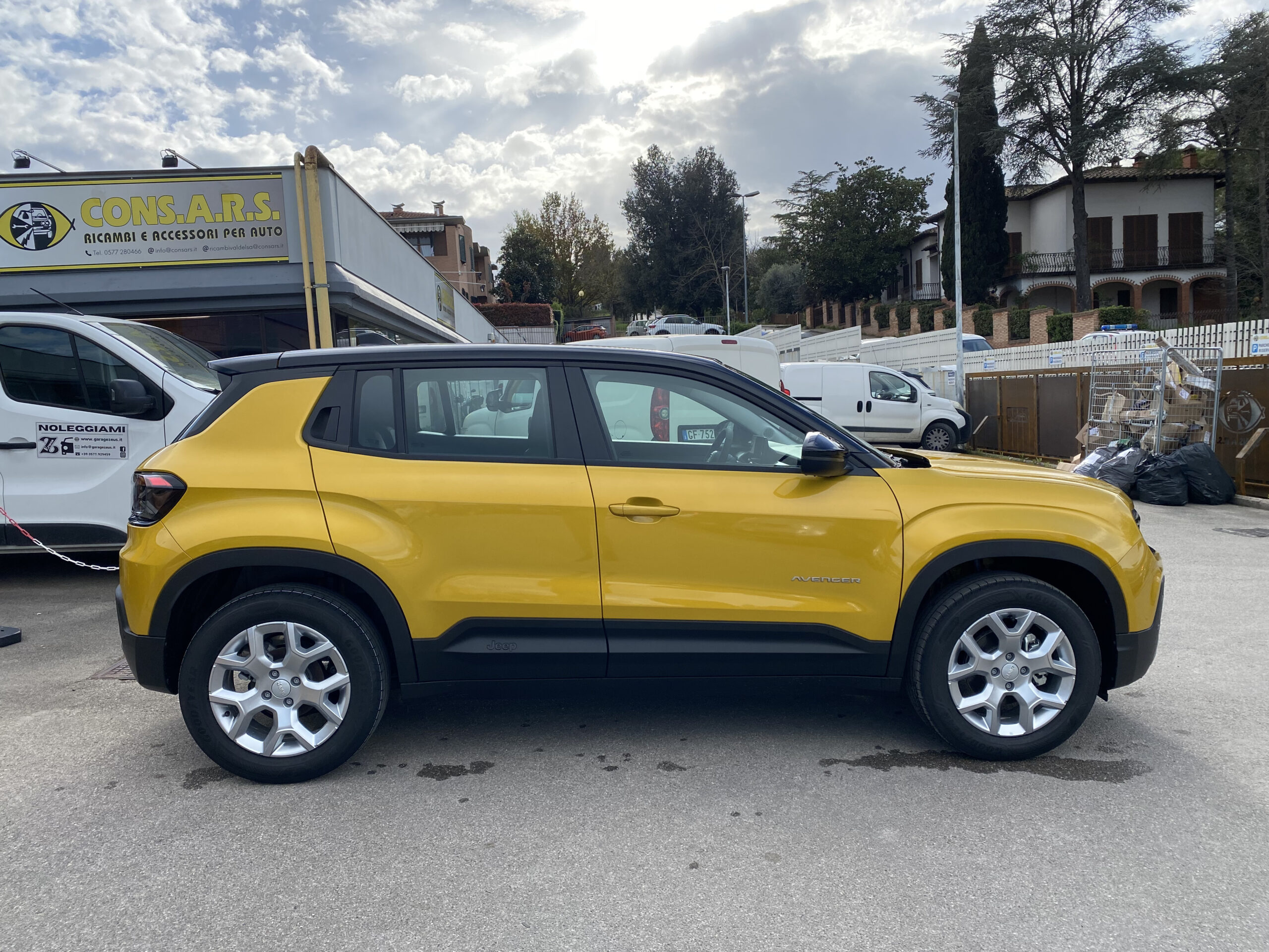 
								JEEP AVENGER 1.2 BENZINA 100CV ALTITUDE full									